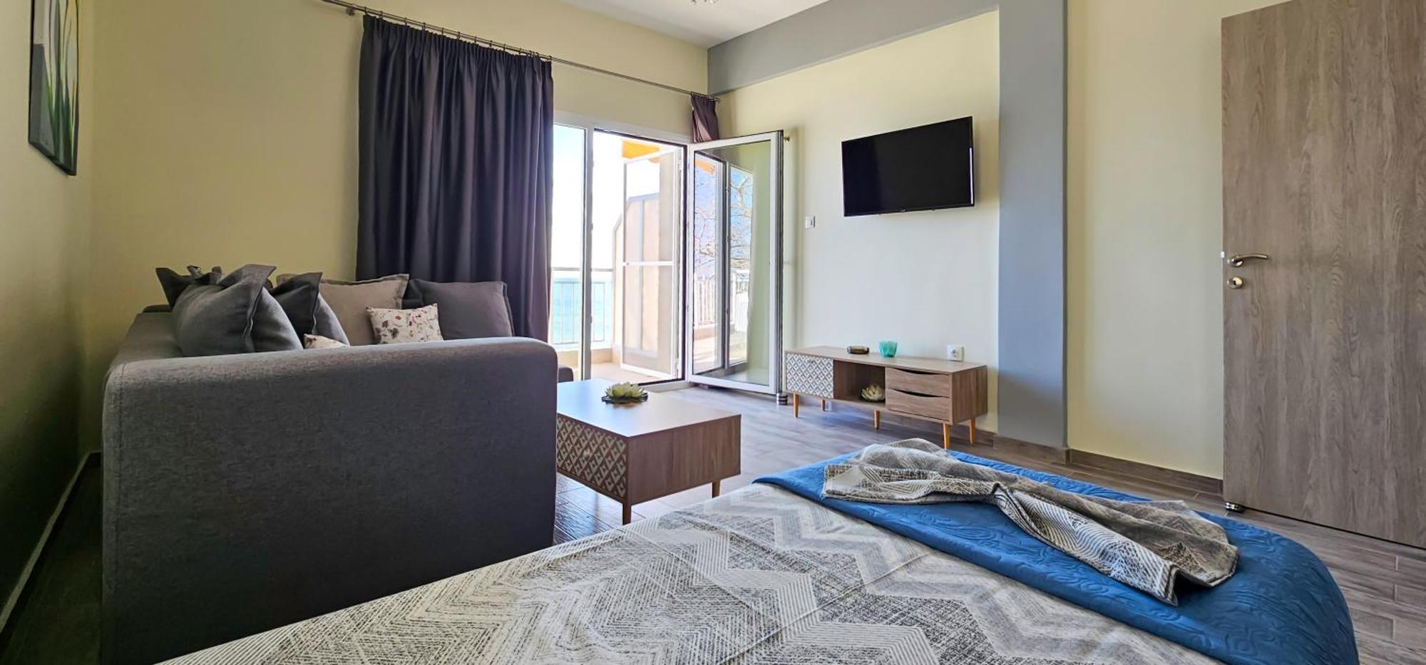 Hara Apartment In Front Of The Beach Paralia Katerinis Ngoại thất bức ảnh