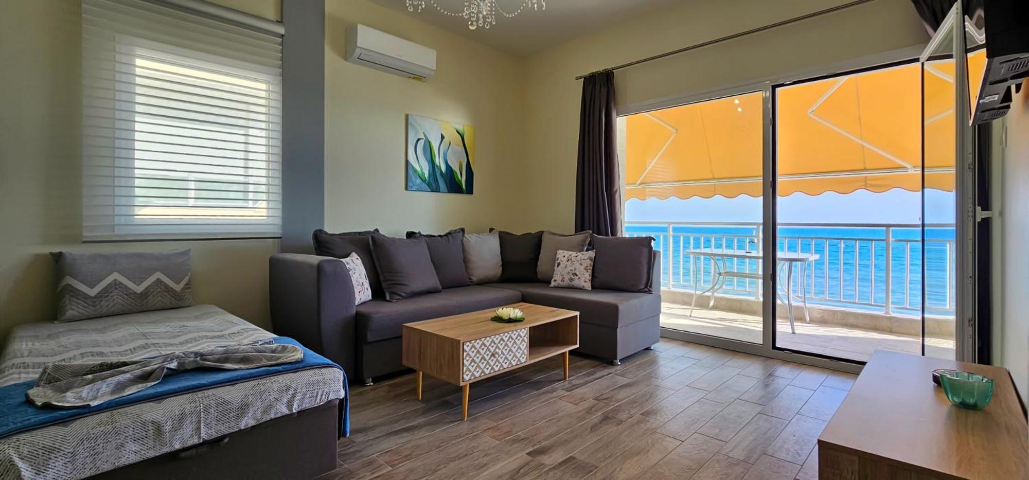 Hara Apartment In Front Of The Beach Paralia Katerinis Ngoại thất bức ảnh