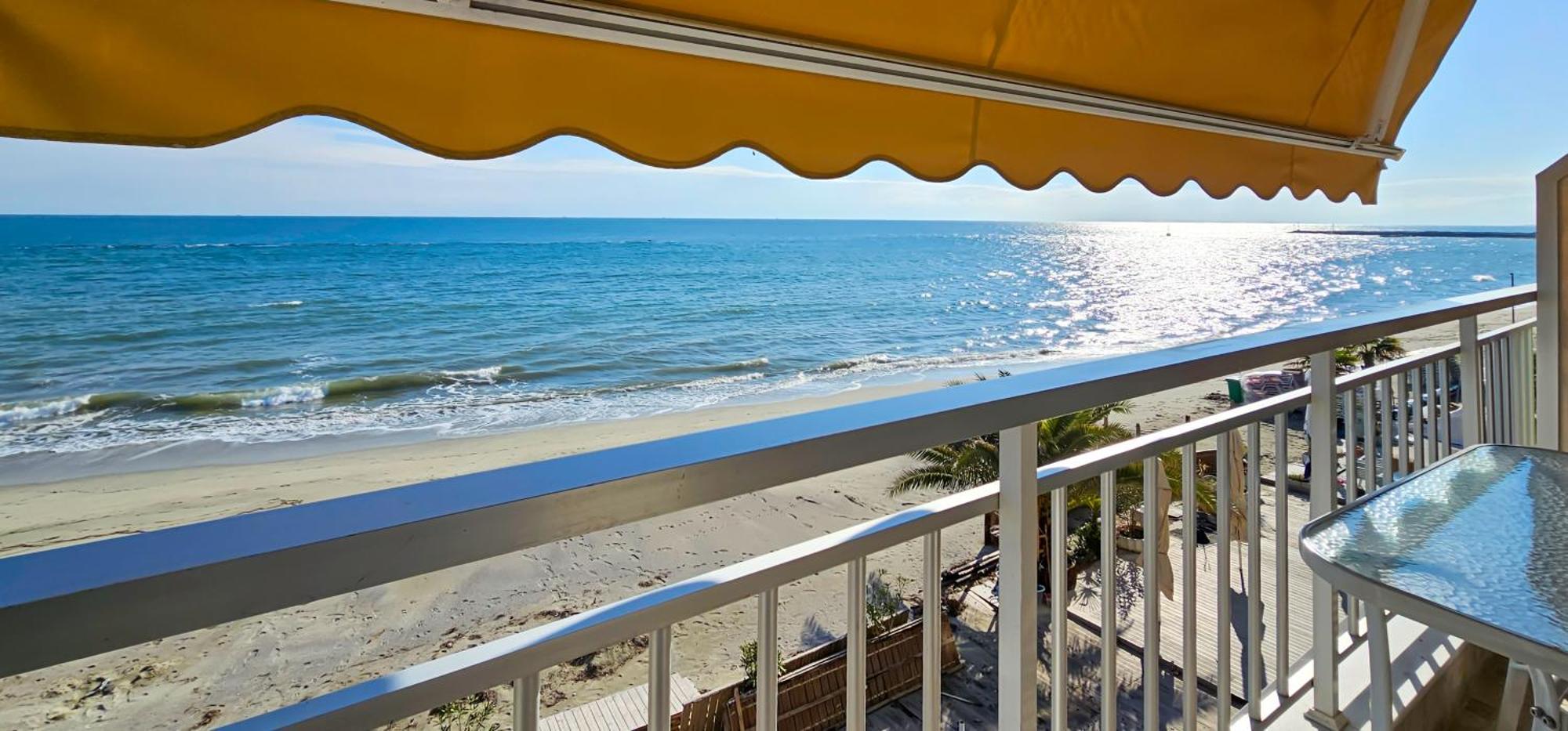 Hara Apartment In Front Of The Beach Paralia Katerinis Ngoại thất bức ảnh